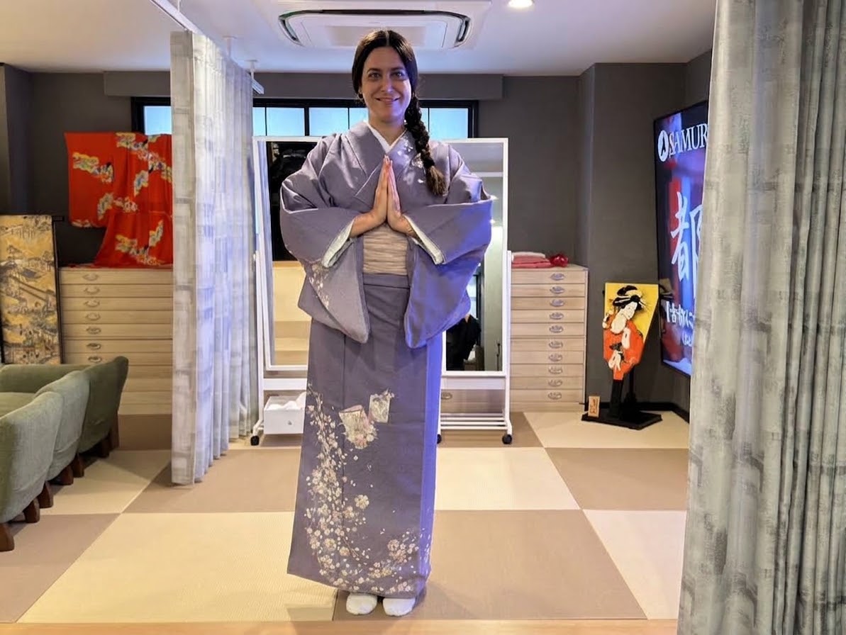 Authentic Kimono for Sale in Tokyo – Take Japanese Beauty Home